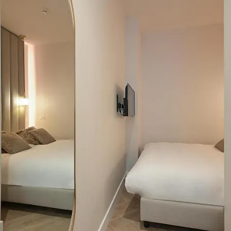 Novallure Downtown - Short Hotel