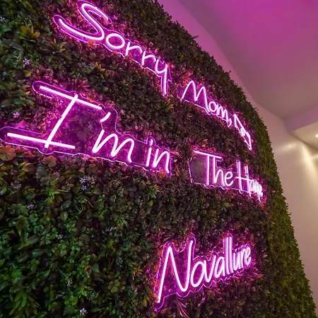 Novallure Downtown - Short 3*
