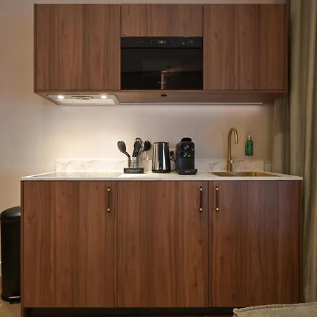 Novallure Downtown - Short The Hague