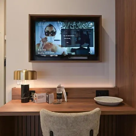 Novallure Downtown - Short Hotel *