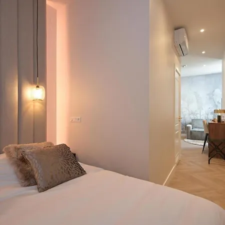 Hotel Novallure Downtown - Short The Hague