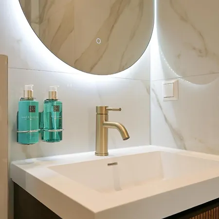Hotel Novallure Downtown - Short The Hague