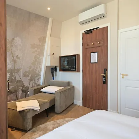 Novallure Downtown - Short The Hague
