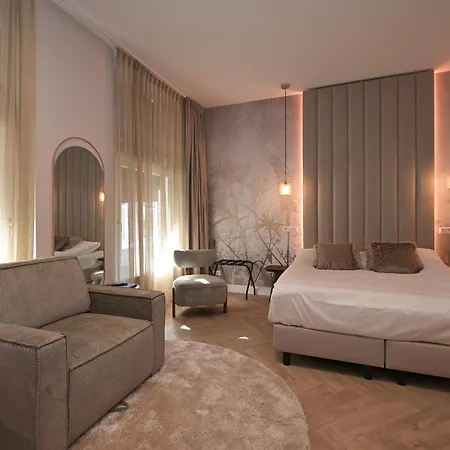 Novallure Downtown - Short Hotel