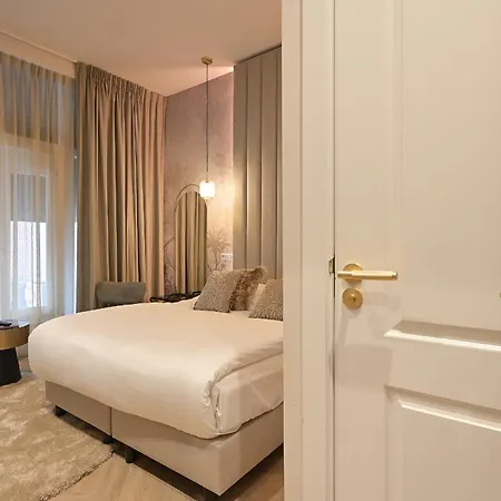 Novallure Downtown - Short Hotel