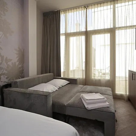 Novallure Downtown - Short Hotel *