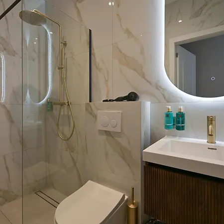 Novallure Downtown - Short Hotel