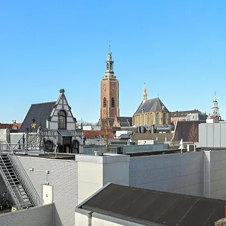 Novallure Downtown - Short