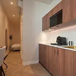 Novallure Downtown - Short 3*
