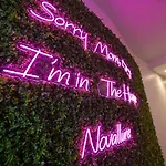 Novallure Downtown - Short 3*