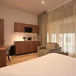 Novallure Downtown - Short The Hague