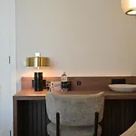 Novallure Downtown - Short 3*