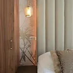 Novallure Downtown - Short 3*