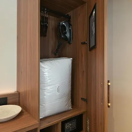 Hotel Novallure Downtown - Short The Hague