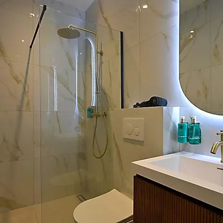 Novallure Downtown - Short The Hague