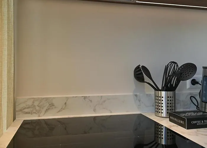 Novallure Downtown - Short Hotel 3*