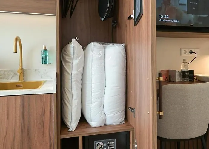 Hotel Novallure Downtown - Short La Haya