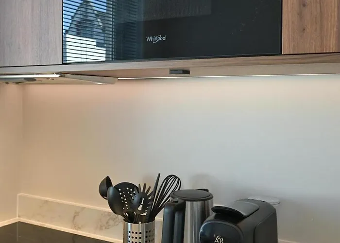 Novallure Downtown - Short 호텔