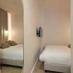 Novallure Downtown - Short Hotel