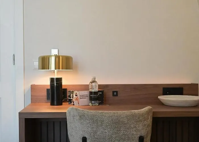 Novallure Downtown - Short 3*